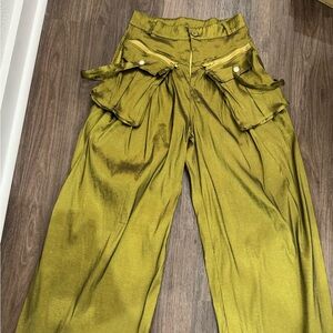 Wide-Leg Utility Satin Pants in Olive with detachable pockets